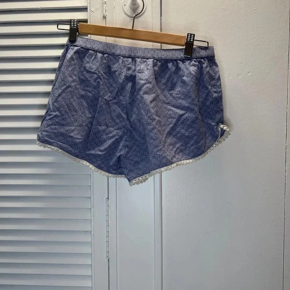 Aerie Shorts - Picture 3 of 3